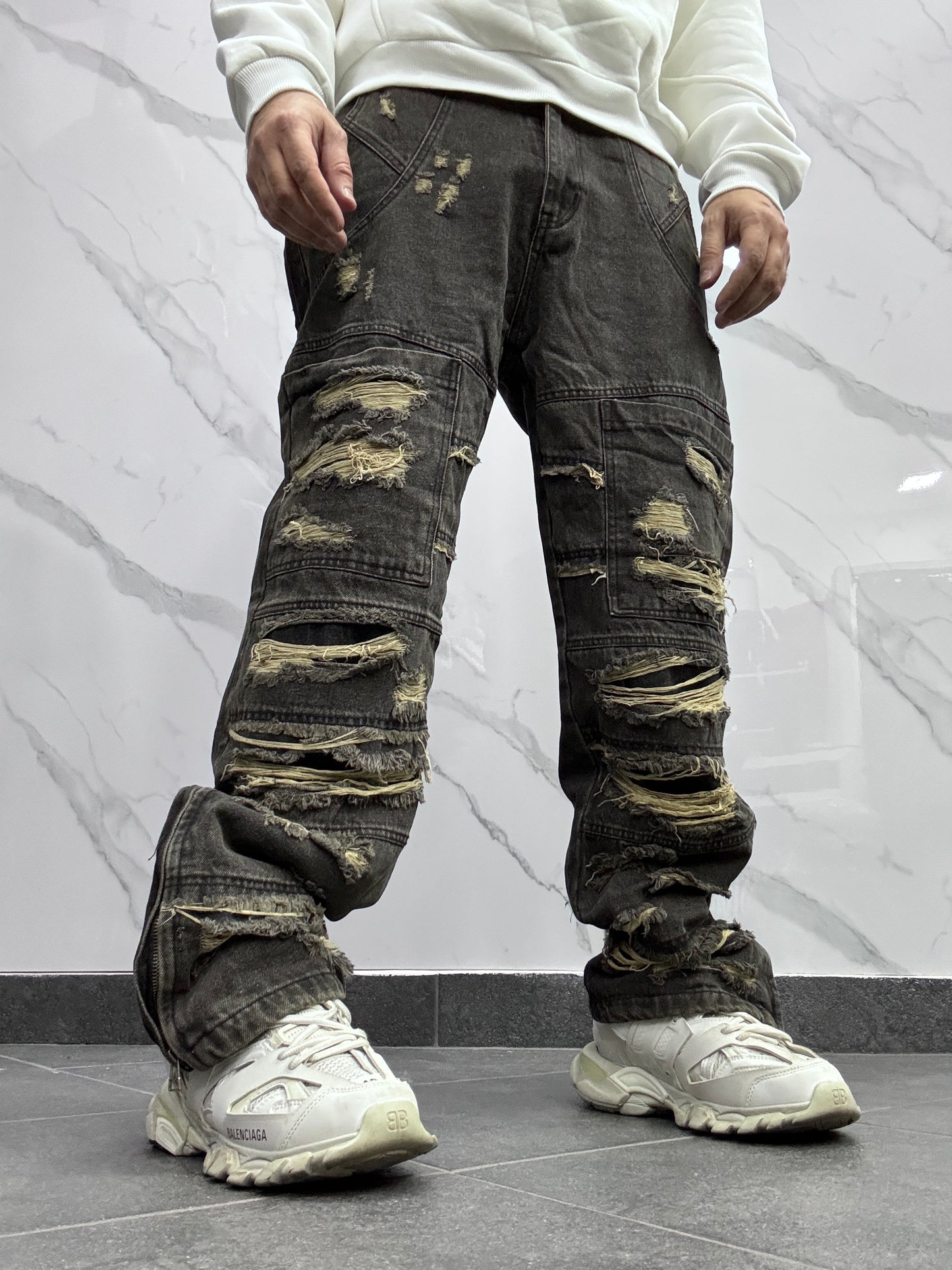 Flared ripped grigio