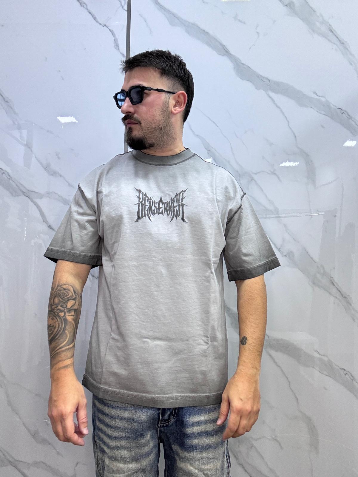 T-shirt premium ghotic