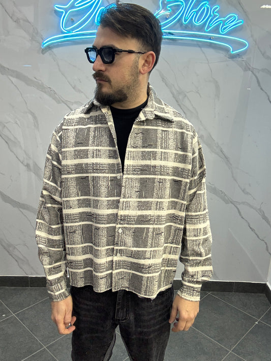 Camicia over sfrangiata grigia
