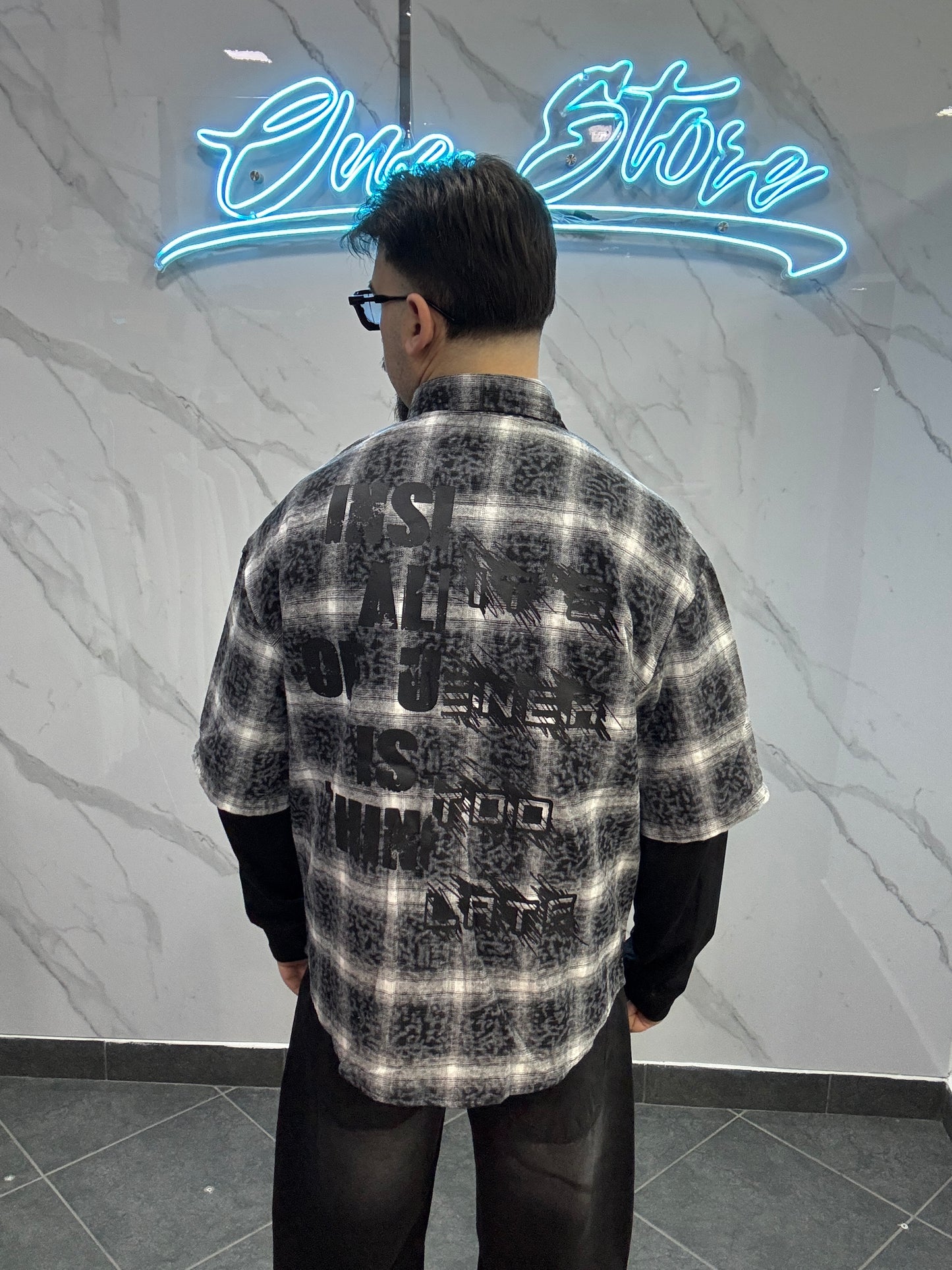 Camicia double Sleeve script