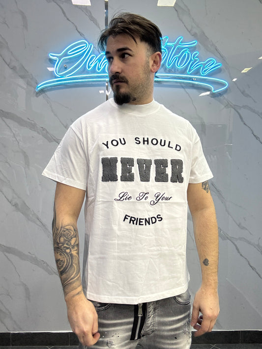 T-shirt a W Never
