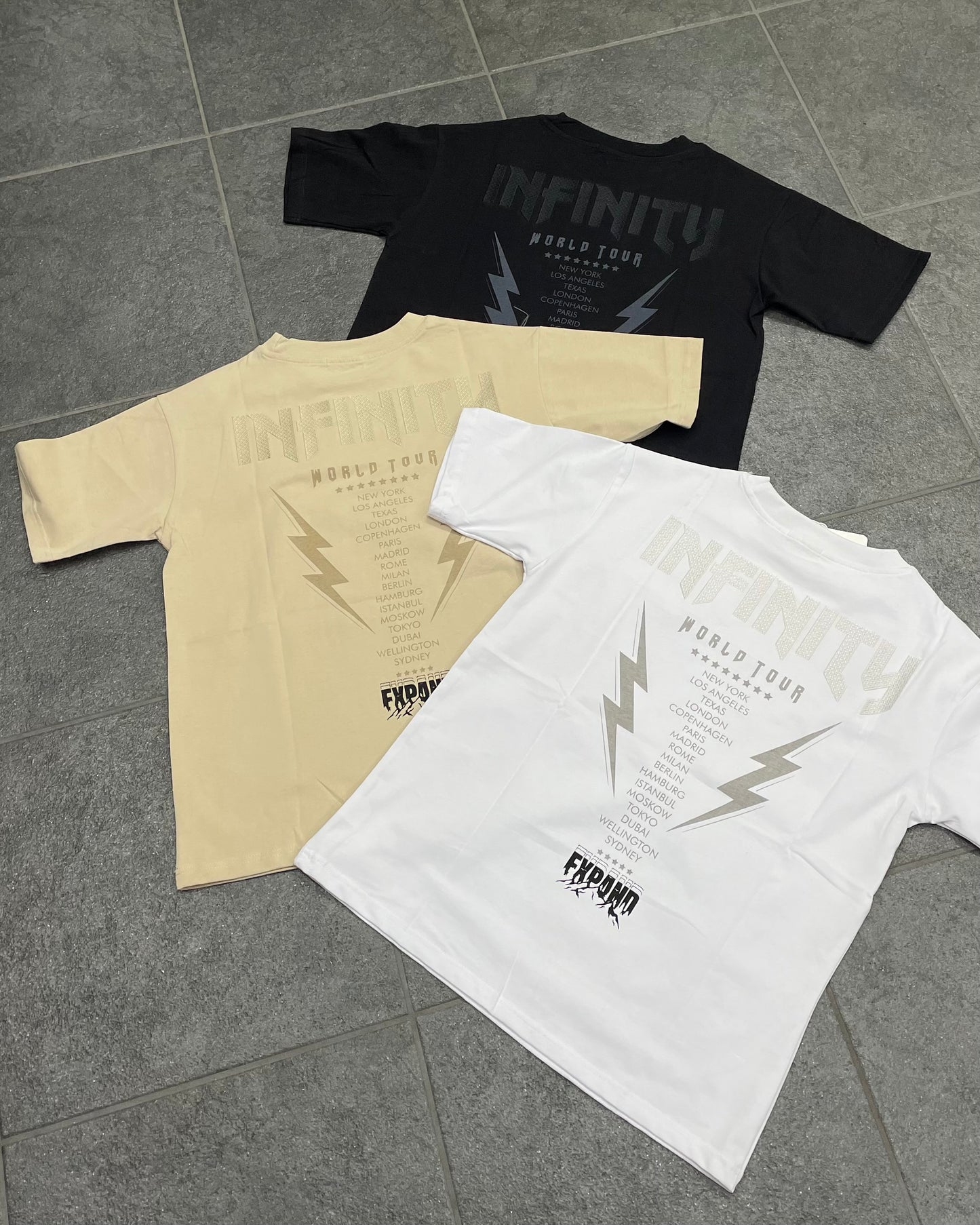 T-shirt expand