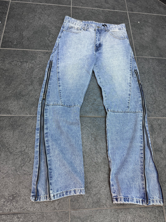 Flared total zip blu