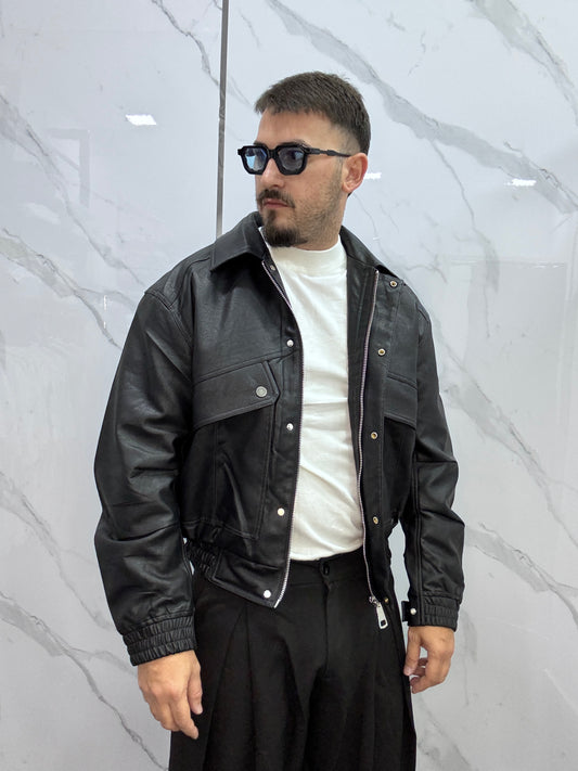 Giubbotto ecopelle crop black