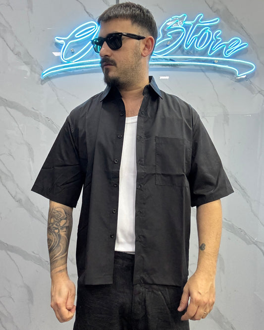 Camicia over nera