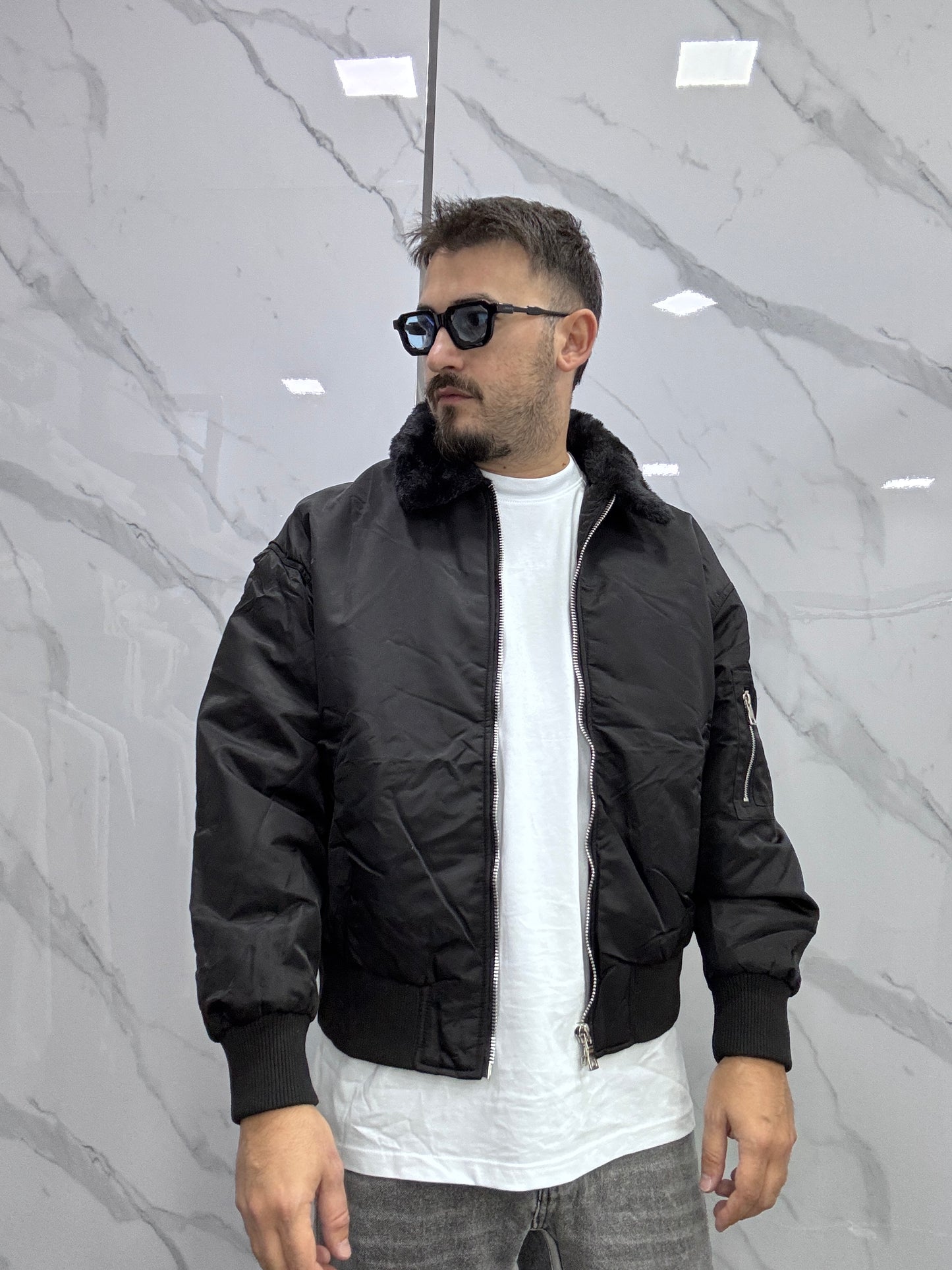 Giubbino crop collo pelliccia