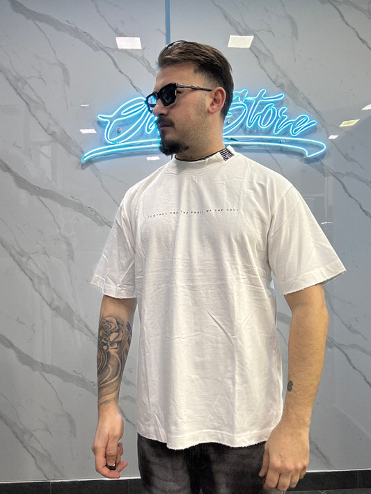 T-shirt doppio collo